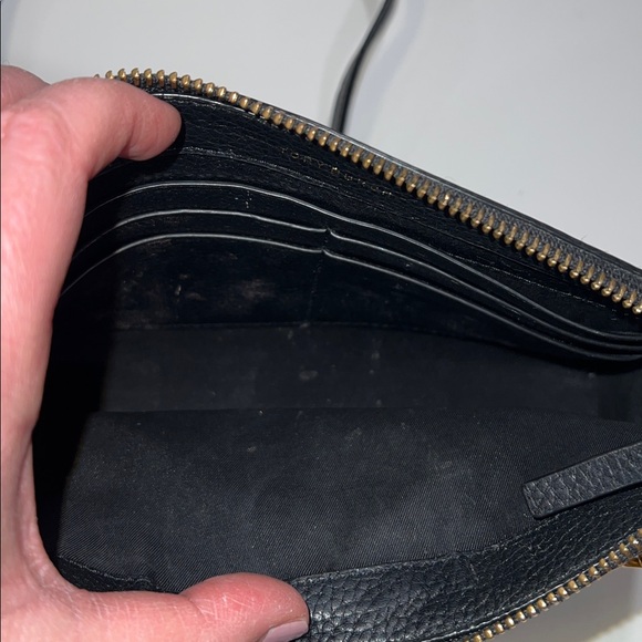 Tory Burch - Black Pebbled Leather Crossbody, Gold Horse Bit Chain - Picture 10 of 11